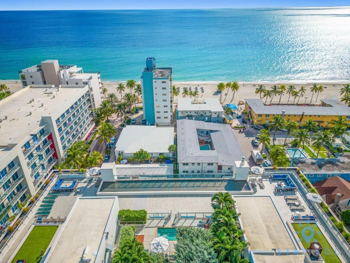 Rooftop Pool - Hollywood Beach Boardwalk Ngoại thất bức ảnh