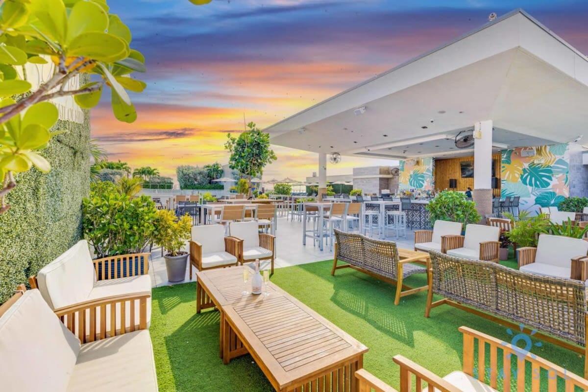 Rooftop Pool - Hollywood Beach Boardwalk Ngoại thất bức ảnh