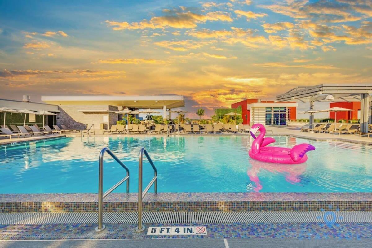 Rooftop Pool - Hollywood Beach Boardwalk Ngoại thất bức ảnh